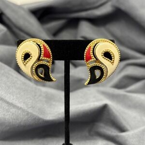 Vintage Avon Red White Black Enameled Paisley Clip On Earrings‎ Costume Estate